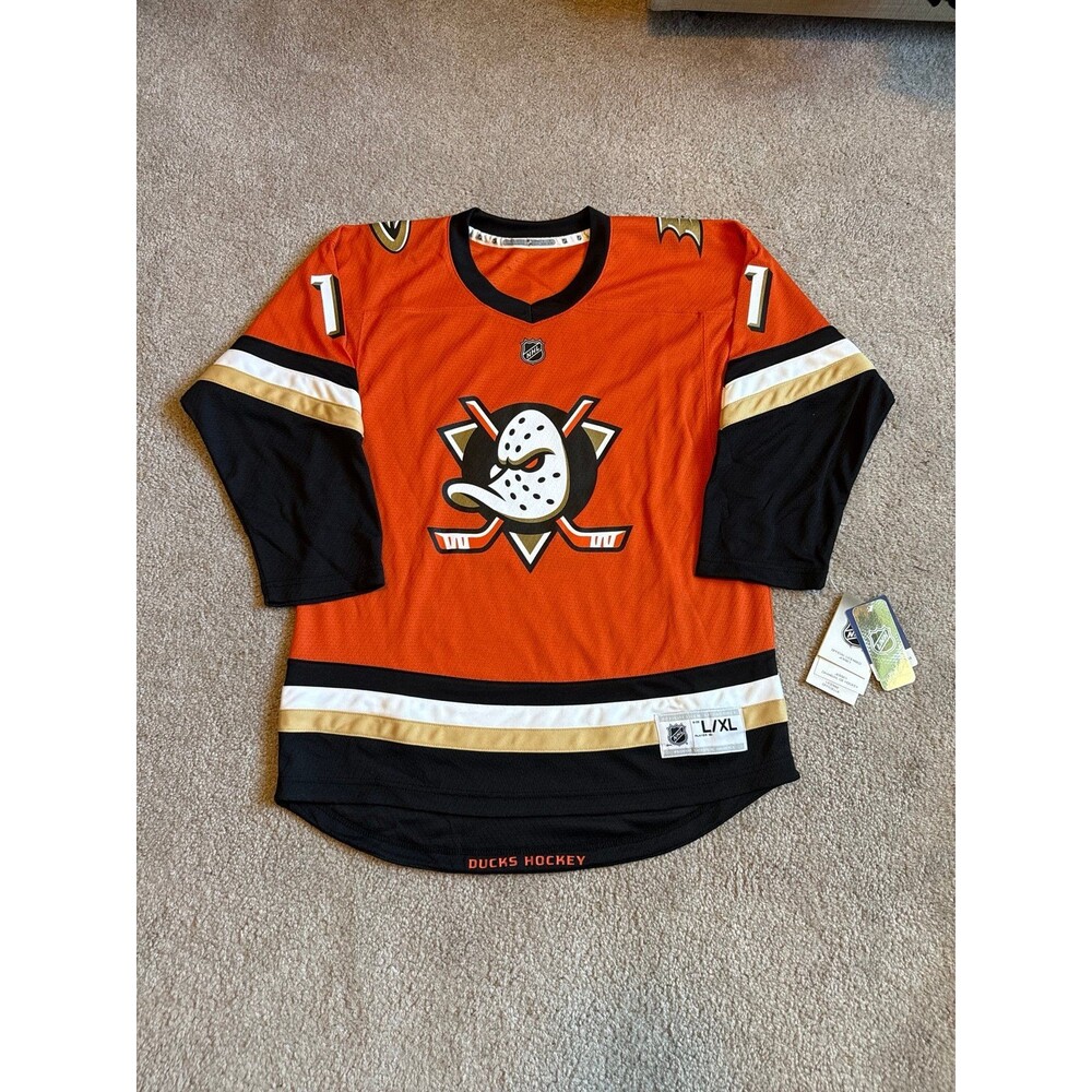 Trevor Zegras Anaheim Ducks NWT Youth Hockey Jersey Size Large